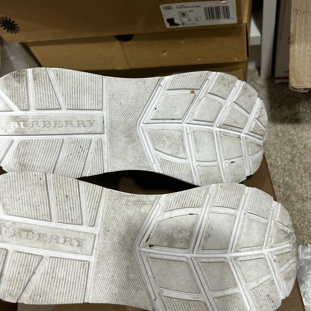 Burberry sneaker - Picture 2 of 7